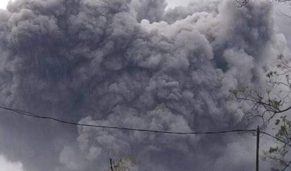 فوران آتشفشان اندونزی ۱۳ کشته و ده‌ها مجروح برجای گذاشت