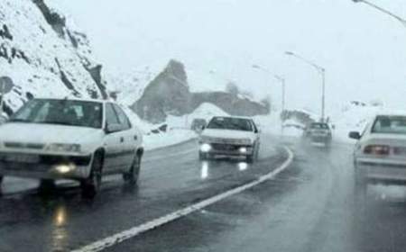 برف و باران در جاده‌های نیمی از استان‌های کشور