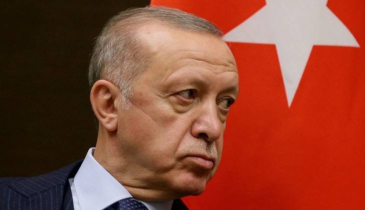 برنامه عجیب اردوغان؛ رئیس جمهور ترکیه به سپرده گذاران بانکی غرامت می دهد