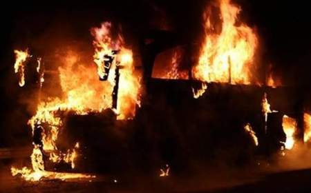 آتش‌سوزی اتوبوس در جاده تهران - پردیس؛ راننده فوت کرد