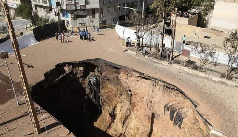 فاجعه در نسیم‌شهر؛ فرونشست ۱۵ متری موجب تخلیه چهار ساختمان شد‌