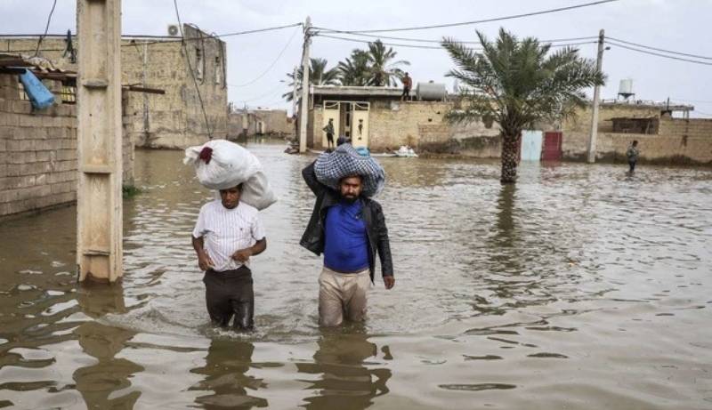 باران و باد شدید جانِ 10 نفر را گرفت