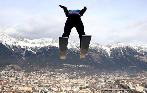 مسابقات اسکی پرش در اتریش/ رویترز
