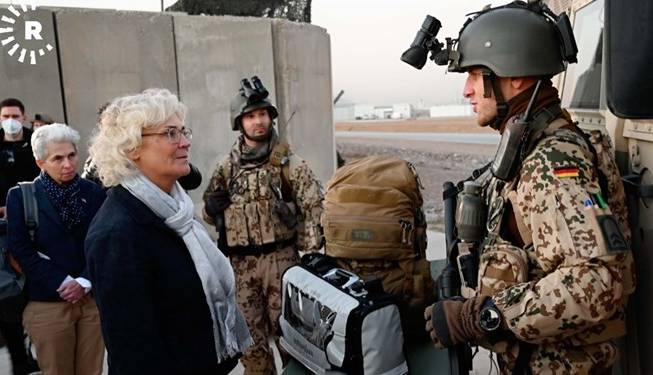 وزیر دفاع آلمان با نظامیان این کشور در کردستان عراق دیدار کرد
