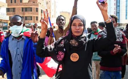 دیدنی های امروز؛ از پرتاب آزمایش موشکی تا تظاهرات معترضان در سودان