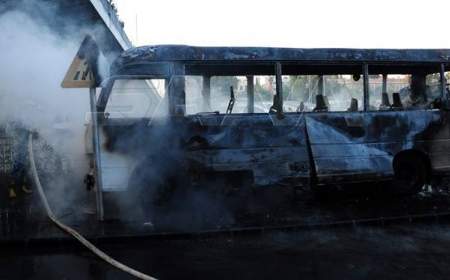انفجار مینی‌بوس بمب‌گذاری‌شده حامل نظامیان در دمشق
