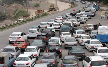 ترافیک سنگین در محور تهران-شمال و بارش باران در برخی از جاده ها