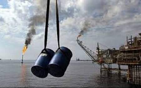 تحلیل روزنامه اصلاح طلب در مورد خبرهایی درباره افزایش تولید نفت