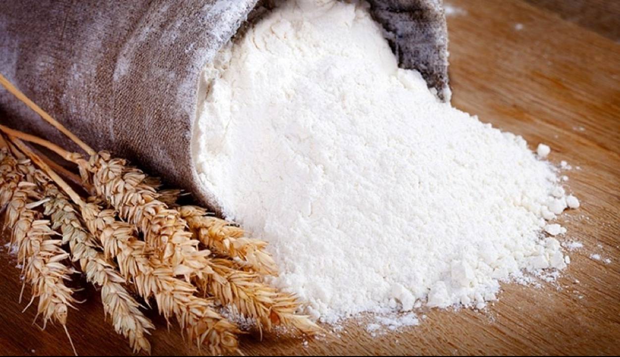 رئیس انجمن آردسازان: افزایش قیمت آرد ناگهانی بود؛ کمبود آرد نداریم