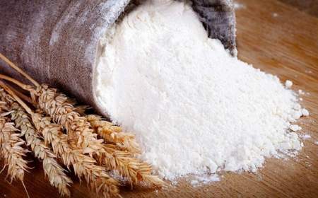 انتقاد فعالان اقتصادی از افزایش ناگهانی قیمت آرد
