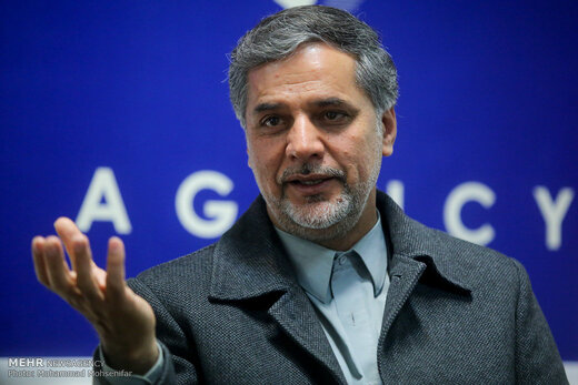 پیش‌بینی نقوی حسینی از احتمال یک دوره ای شدن دولت رئیسی