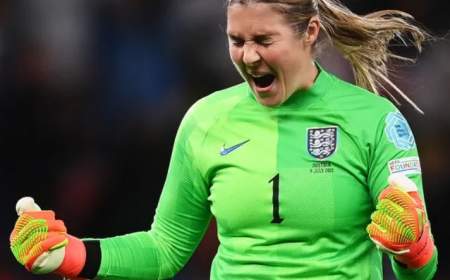 شکستن رکورد فوتبال زنان در افتتاحیه یوروی زنان