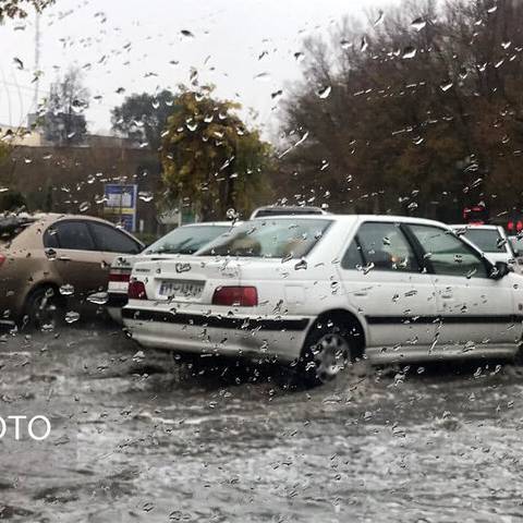 تداوم رگبار و رعد و برق و وزش باد شدید در نقاط مختلف کشور