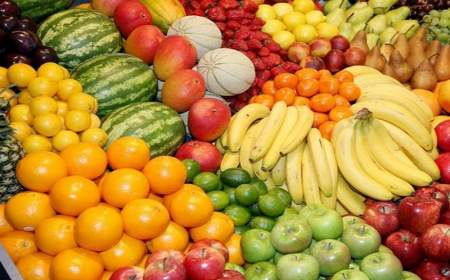اتحادیه بارفروشان: خرید دانه‌ای میوه افزایش یافت؛ کاهش ۵۰ درصدی خرید میوه از سوی مردم