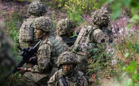 انگلیس: سربازان ما باید برای نبرد با روسیه آماده شوند