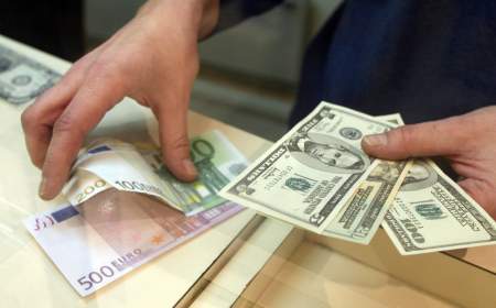 انتشار نرخ دلار و یورو توافقی در بازار متشکل ارز