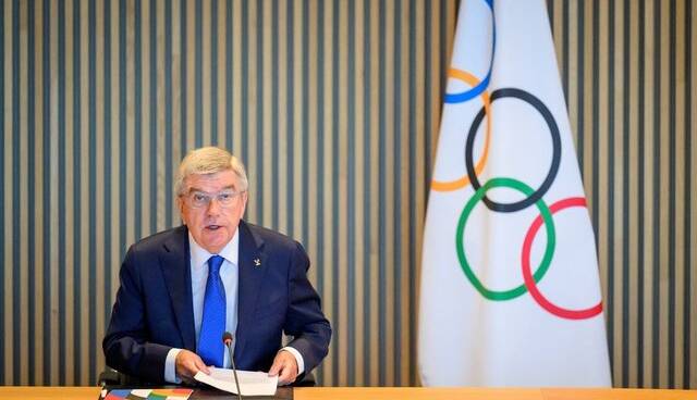 شرط IOC برای شرکت ورزشکاران روس در رقابت‌های جهانی/ روسیه نپذیرفت