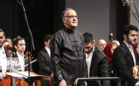 رهبر ارکستر ملی ایران: نوازندگان مانند وزنه‌ بردار هستند