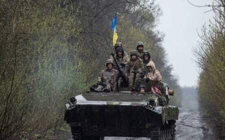 استقرار حجم وسیعی از تجهیزات و خودروهای زرهی اوکراین در خرسون