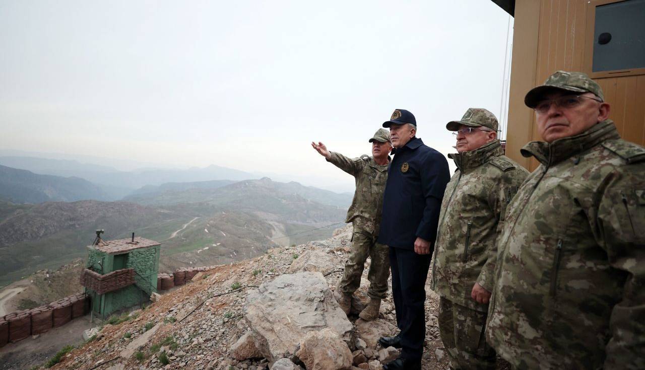 نخستین اظهار نظر وزیر دفاع ترکیه درباره حملات آنکارا به عراق و سوریه
