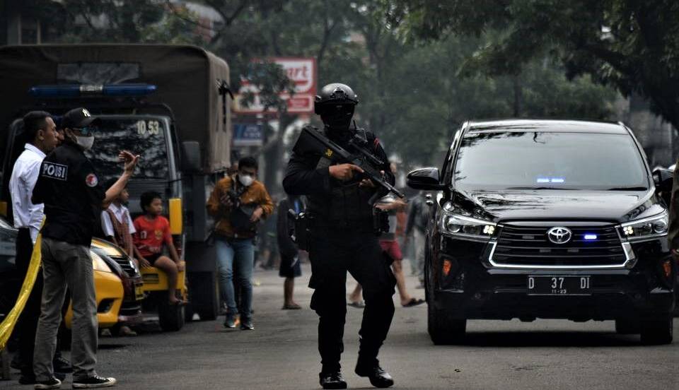 حمله انتحاری در ایستگاه پلیس اندونزی