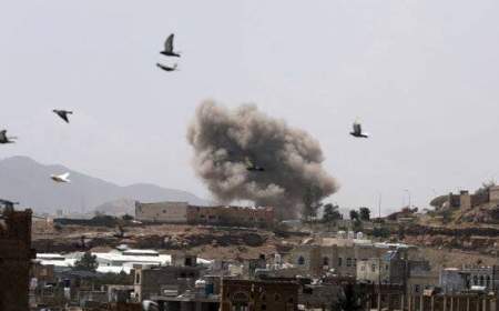 کشته و مجروح شدن ۱۳ یمنی در حملات توپخانه‌ای عربستان