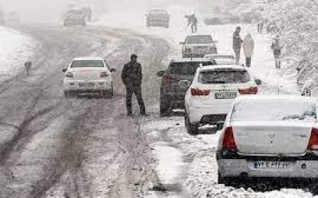 هشدار برف و کولاک و انسداد جاده‌ها