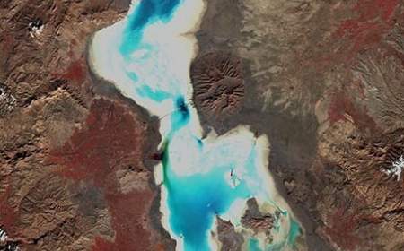 کاهش وحشتناک مساحت دریاچه ارومیه در یک سال اخیر