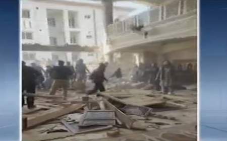 تلفات انفجار در مسجدی در پیشاور پاکستان به ۸۳ نفر رسید