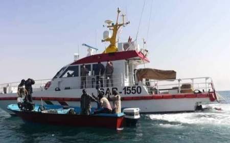 نجات جان چهار ملوان در آب‌های دریای عمان؛ چهار نفر مفقودند
