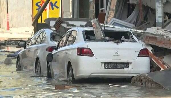 مصائب ترکیه؛ استان حاتای بعد از زلزله زیر آب رفت