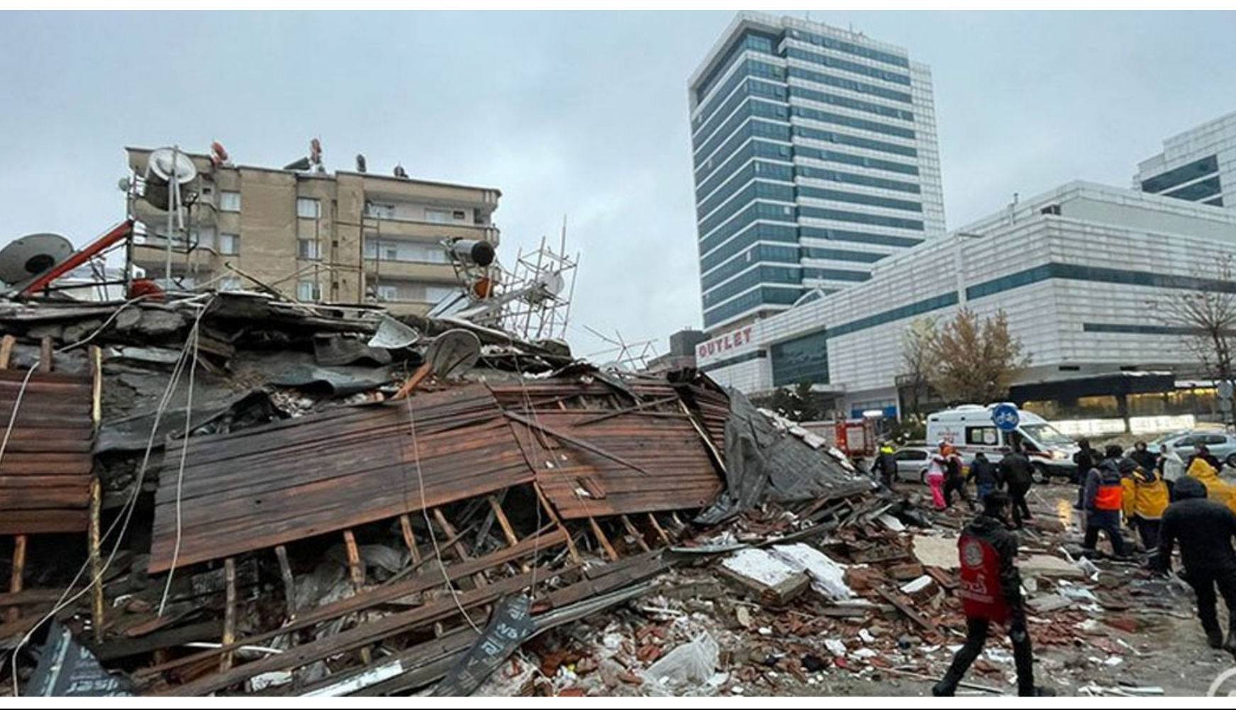 شمار جان باختگان زلزله ترکیه از مرز ۴۳ هزار نفر گذشت