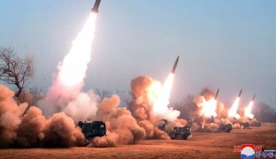سئول: کره شمالی دو موشک بالستیک پرتاب کرد