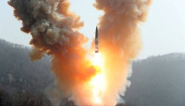 موشک حامل ماهواره فضایی کره شمالی در دریا سقوط کرد