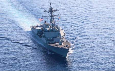 تقابل کشتی‌های جنگی آمریکا و چین در تنگه تایوان
