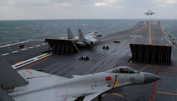عبور ۱۰ جنگنده‌ چینی از تنگه تایوان؛ پدافند هوایی جزیره فعال شد