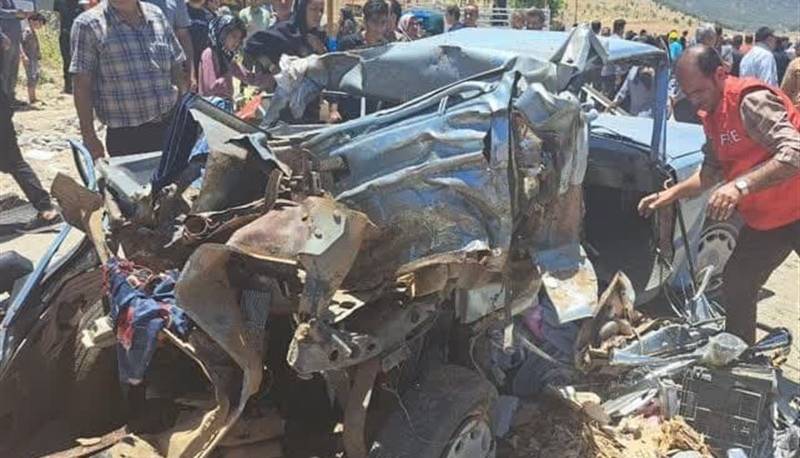 تصادف وحشتناک تریلی با ۲۵ خودرو در جاده یاسوج ـ شیراز‌؛ ۶ نفر کشته شدند