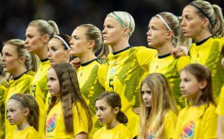 سوئد دخترانش را تنها نگذاشت؛ به شما افتخار می‌کنیم