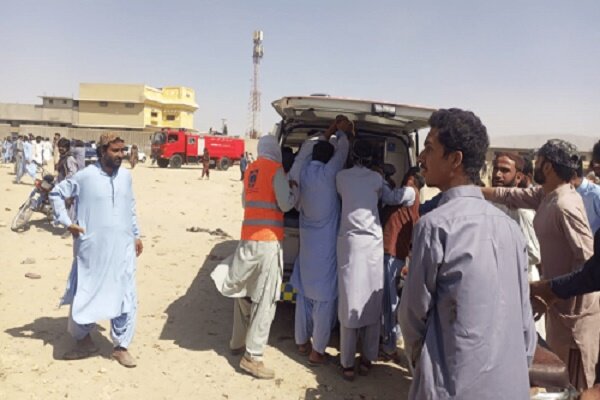 انفجار بمب در بلوچستان پاکستان؛ 52 نفر جان‌باخته و 100 تَن زخمی شدند