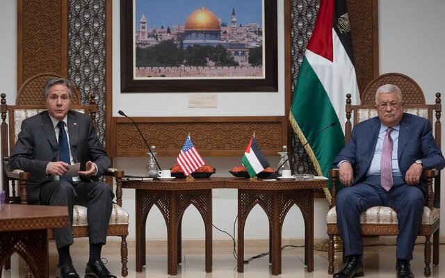 دیدار وزیر خارجه آمریکا با محمود عباس در رام‌الله