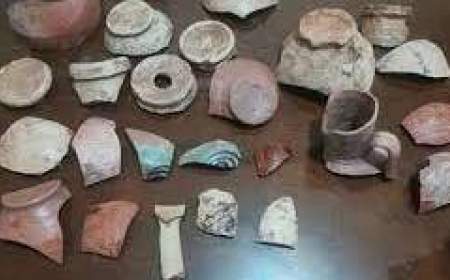 کشف ۳۱ قطعه شی باستانی در کوهدشت