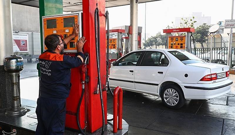 ادعایی درباره کاهش سهمیه بنزین آزاد در کارت‌های سوخت