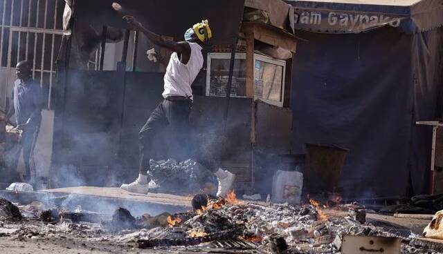 پلیس سنگال معترضان را سرکوب کرد