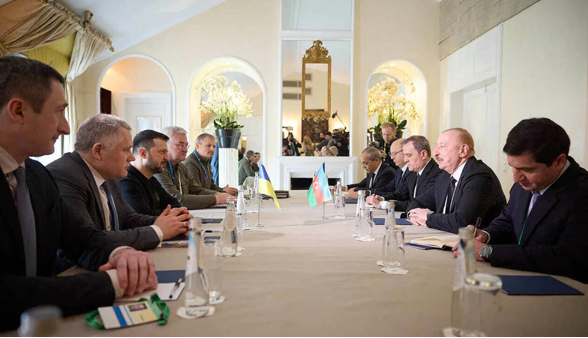 گفتگوی متفاوت زلنسکی و رئیس‌جمهور آذربایجان درباره صلح
