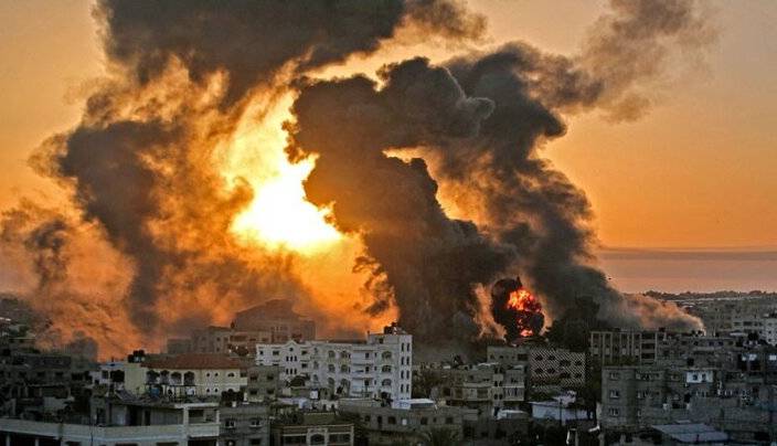 مدرسه آوارگان فلسطینی در مرکز غزه بمباران شد
