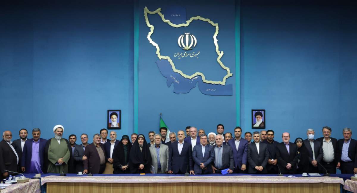 پزشکیان: در مذاکرات از اصول خود عقب‌نشینی نمی‌کنیم و تنش‌ هم نمی‌خواهیم