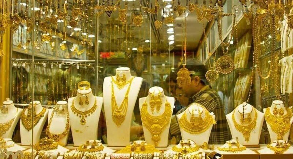 رنگ سرخ قیمت‌ها بر تابلو طلا و سکه نشست؛ مقاومت دلار در کانال 82 هزار تومان